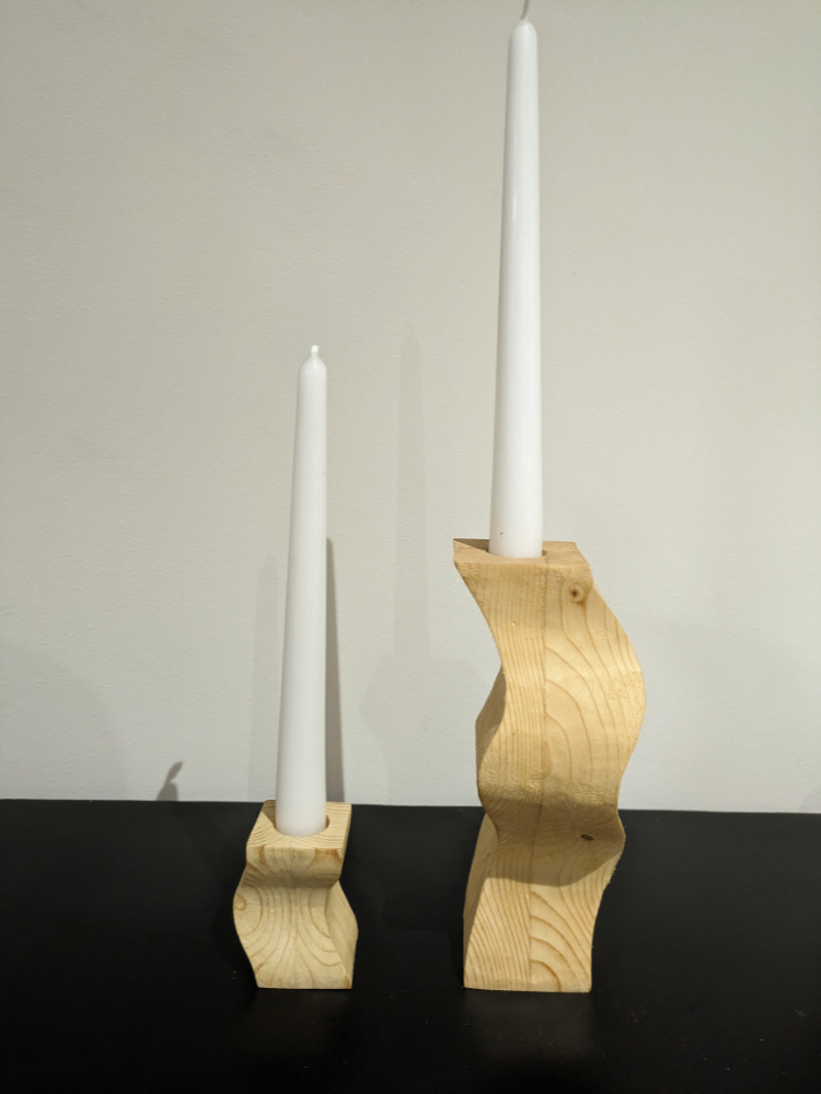 Portacandele in abete rosso rifiniti con Danish Oil