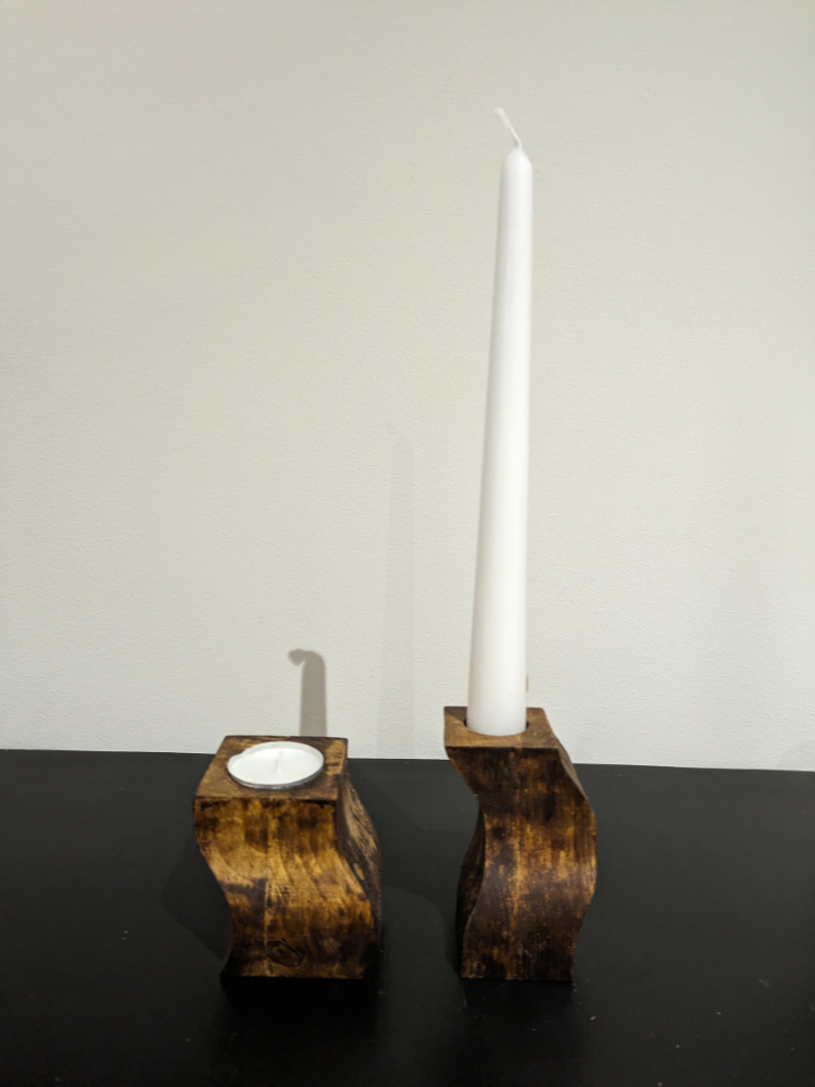 Portacandele in abete rosso finemente rifiniti con patina