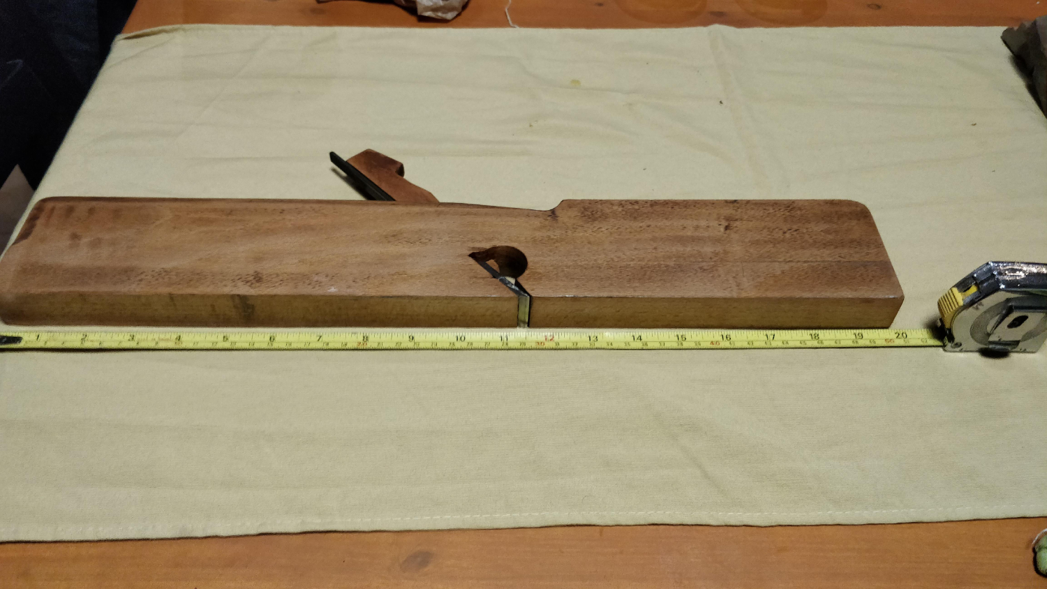 Pialla lunga per scanalature