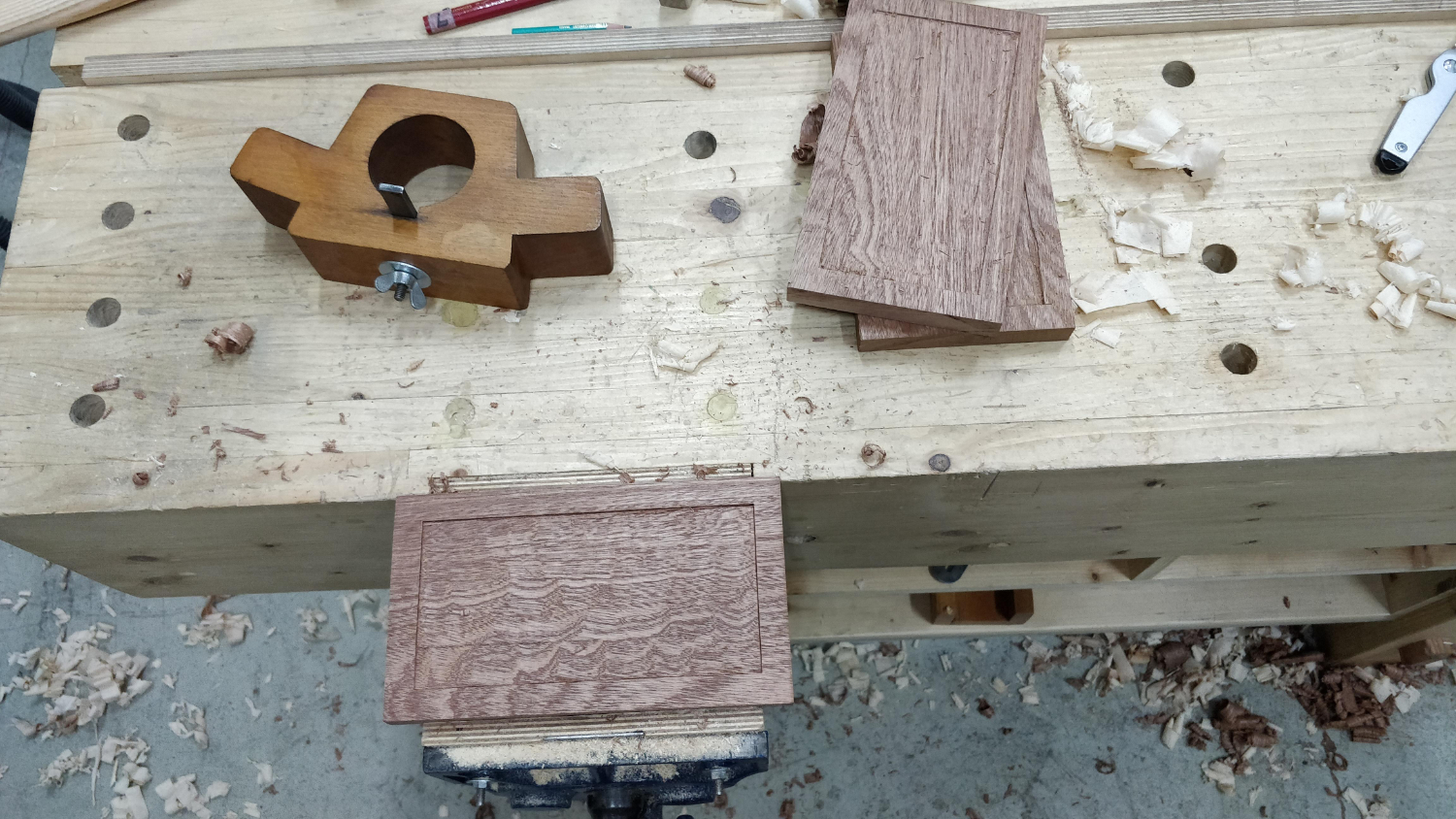 Pialla a scalpello di legno